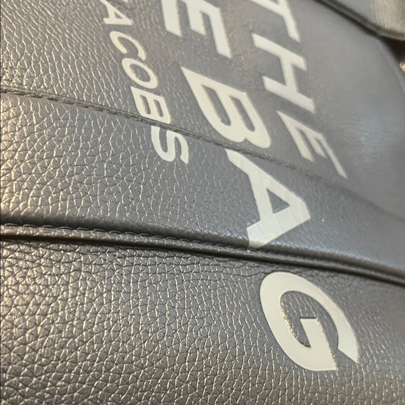 Marc Jacobs Dark Blue Leather Tote - Picture 11 of 16